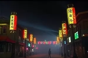 《雨停时分》海报，雨后街角积水里倒映的招牌